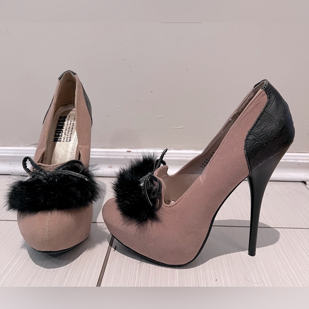 Red Kiss spiked high heels tan & black shoes size 6, heels approx 5" worn twice